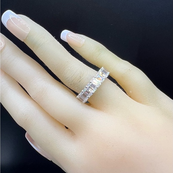 925 Sterling Silver 6.30CT MOISSANITE eternity band ring size 5 - Picture 5 of 17